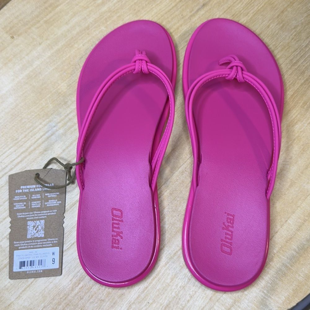 NWT- Olukai-Aka Sandals in Pink Plumeria (hot pink) - Womens size 9